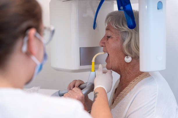 Best Weekend Emergency Dentist in Runaway Bay, TX
